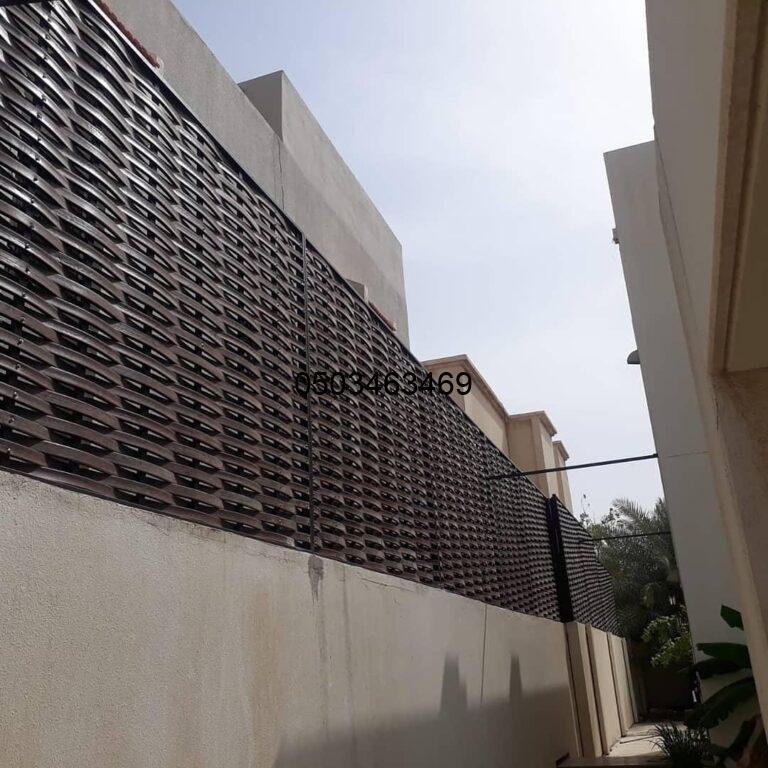 مظلات جلسات خارجية في الدمام: حلول ظل أنيقة وعملية 2025